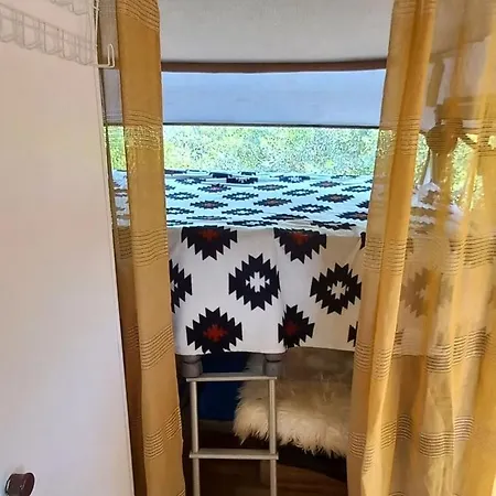 Tatil Evi Pauls Caravan For 4 - The Horses From Your Bed